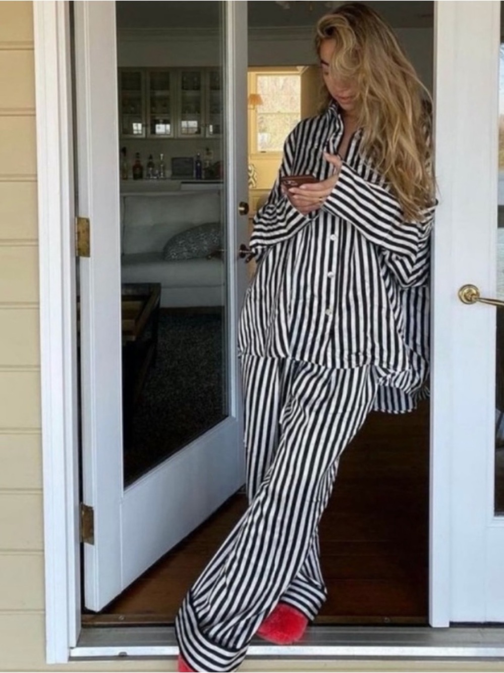 Sleeper Black & White Striped Pajamas 2 Piece Set Satin One Size $350 - Picture 4 of 12